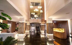 Zi One Luxury Hotel